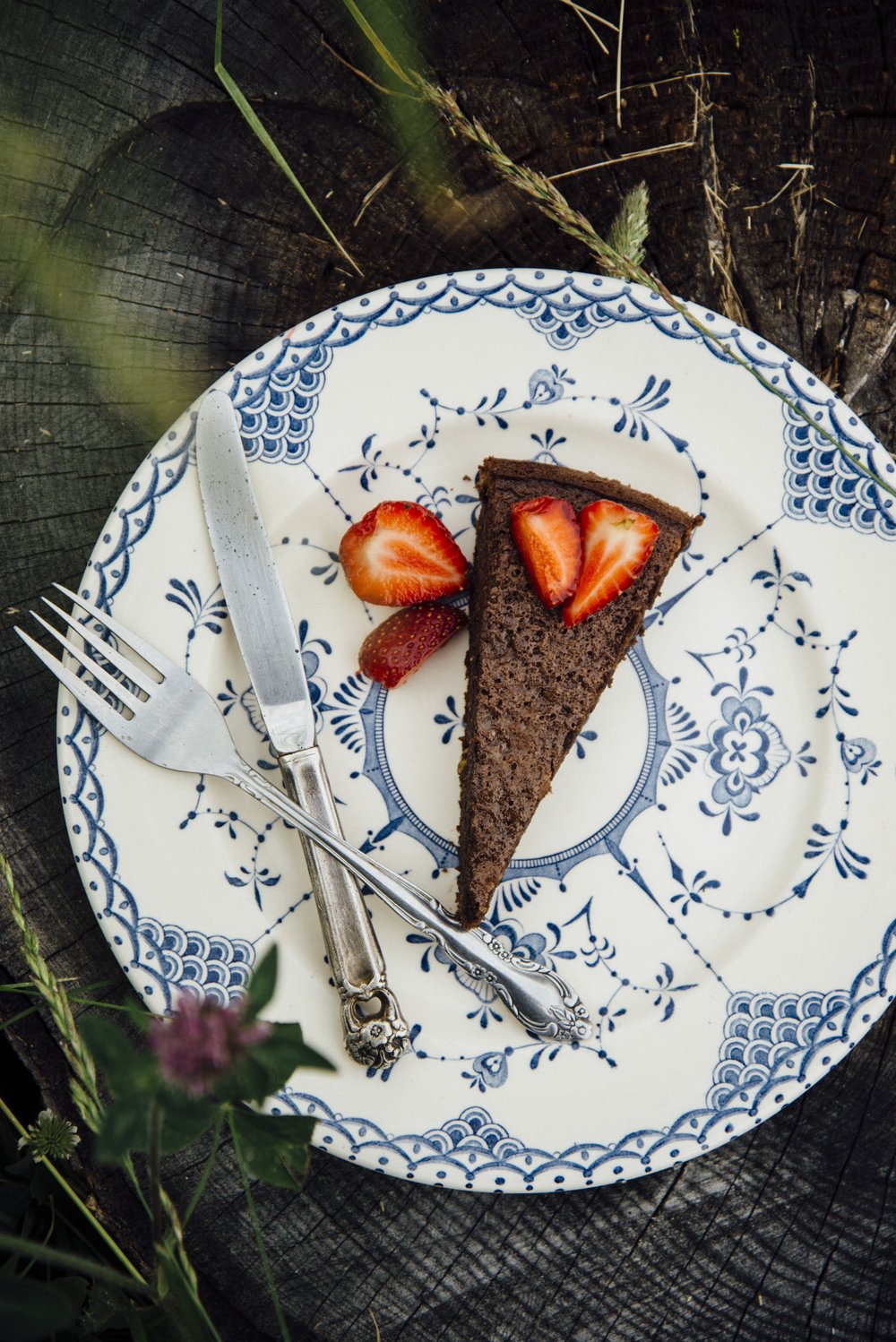 ee berger cake zoomed.jpg